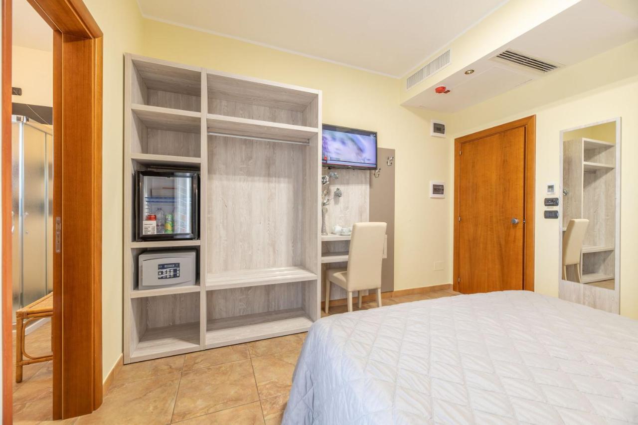 Hotel Salento Mirfran Torre San Giovanni Ugento Eksteriør billede