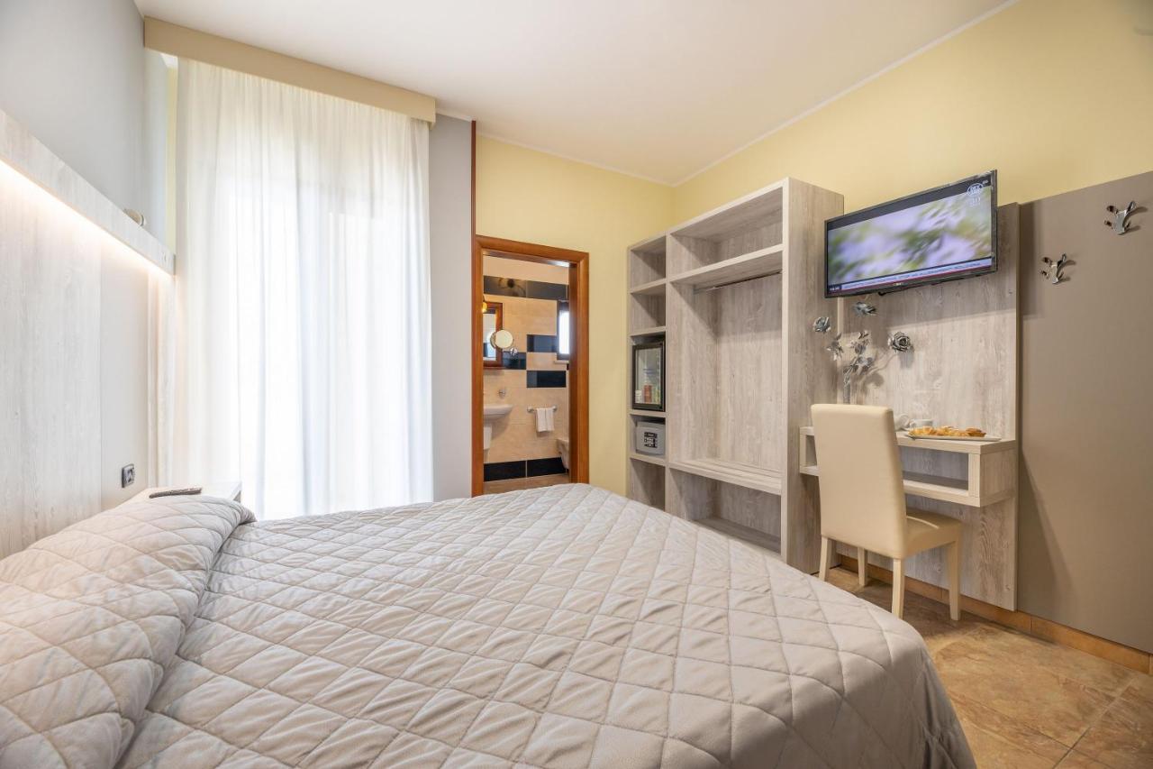 Hotel Salento Mirfran Torre San Giovanni Ugento Eksteriør billede