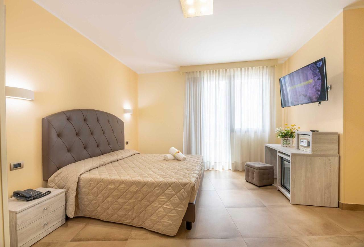 Hotel Salento Mirfran Torre San Giovanni Ugento Eksteriør billede