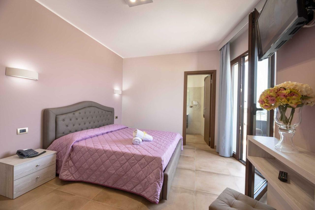 Hotel Salento Mirfran Torre San Giovanni Ugento Eksteriør billede